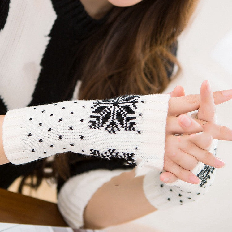 Snowflake Knitted Gloves