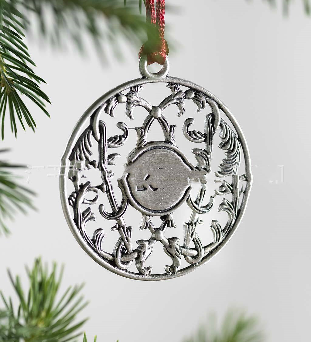 Antique-Style Tin Holiday Pendants – Christmas Tree Decor